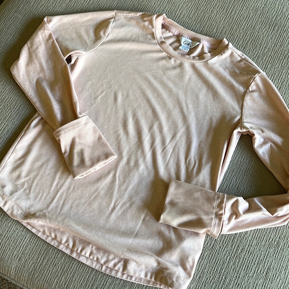 Athleta girls long sleeve top. Sz large/12. Light pink.